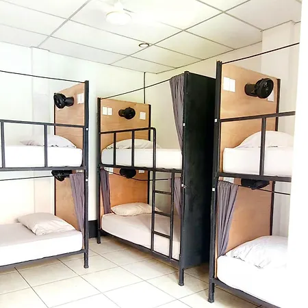 Poco A Poco Hostel León Extérieur photo